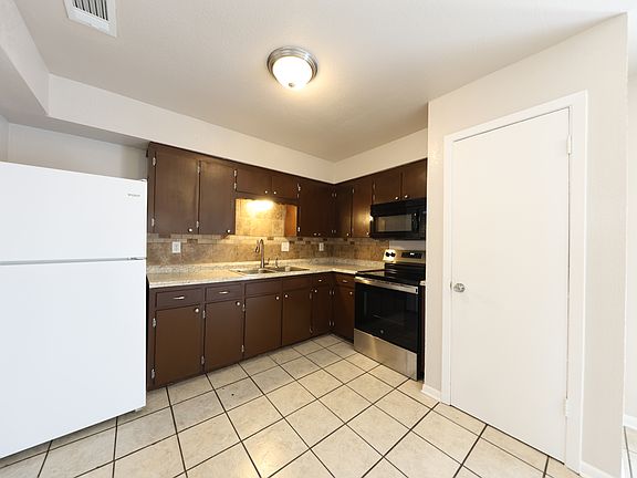 4th image of 507 Traci Dr