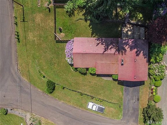 3rd image of 9202 109th St SW
