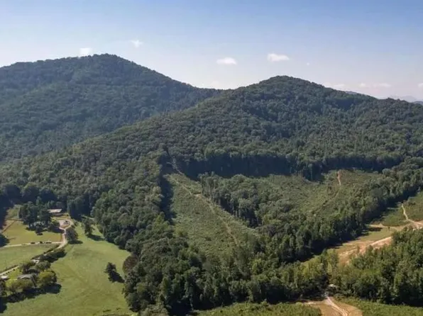 14 Chesada Ln, Young Harris, GA 30582