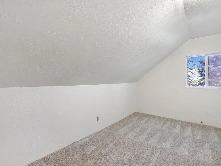 3321 Addison Ave E — Photo 30