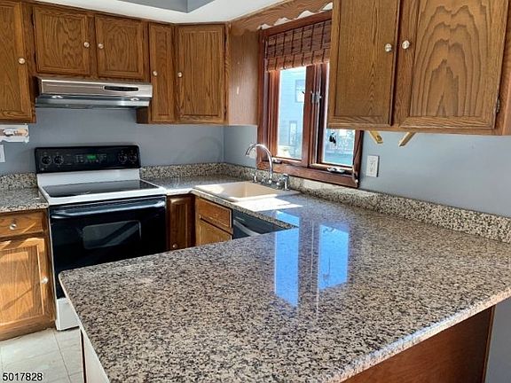 5th image of 181 Dakota Dr #181