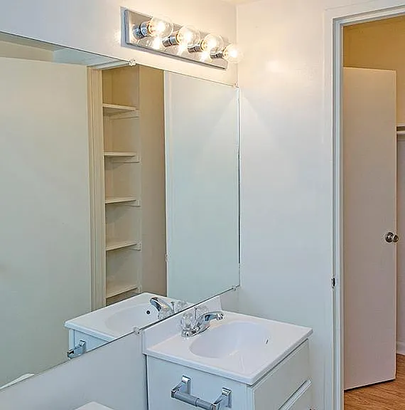 1464 Rhode Island Ave NW — Photo 8