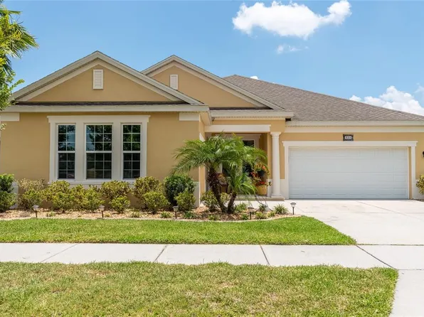 325 Blue Cypress Dr, Groveland, FL 34736