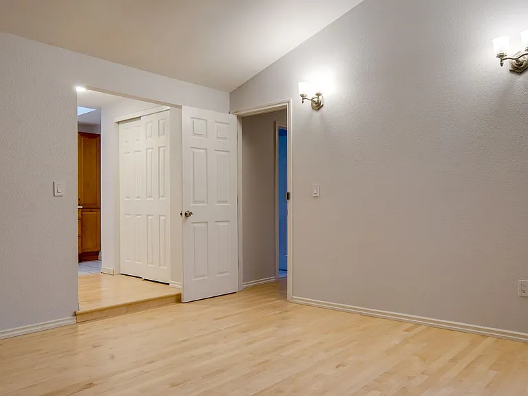 12822 SE 235th Pl — Photo 11