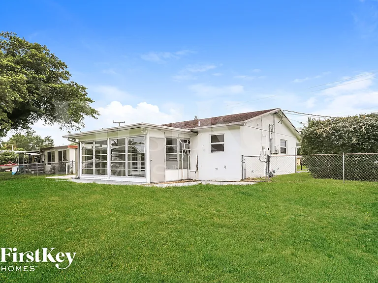 6119 NW 18th Ct — Photo 14