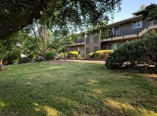 8805 SW Cashmur Ln APT 15, Portland, OR 97225