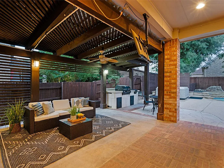1604 Tahoka Daisy Dr — Photo 37