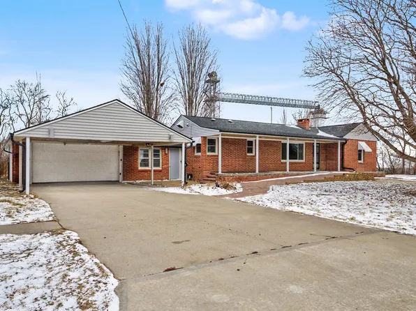 312 E 1st St, Woodward, IA 50276