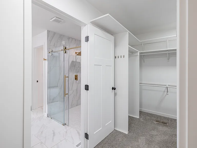 6204 Franciscan Dr — Photo 40