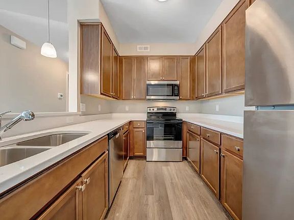 3rd image of 5943 Islington St #Voc-302