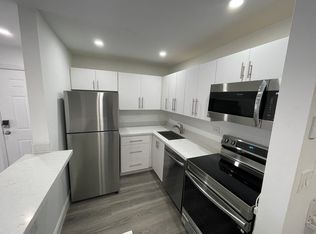 7012 NW 179th St APT 210, Hialeah, FL 33015