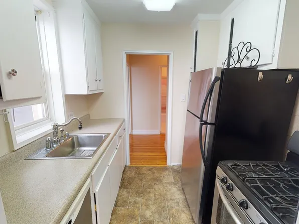 2939 Avenue Y image 1 of 19