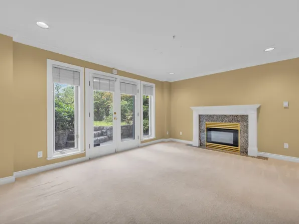 4648 W 2nd Ave, Vancouver, BC V6R 1L1
