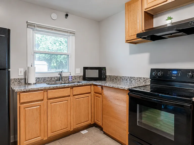 4311 Cedar Ridge Trl — Photo 8