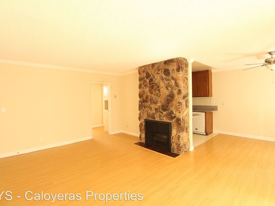 1st image of 11728 Kiowa Ave APT 3