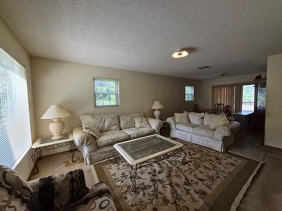 2nd image of 4627 Chestnut Ridge Rd