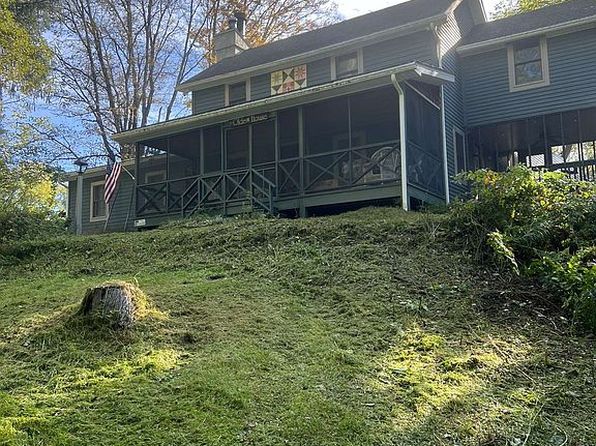 340 Fassett Rd