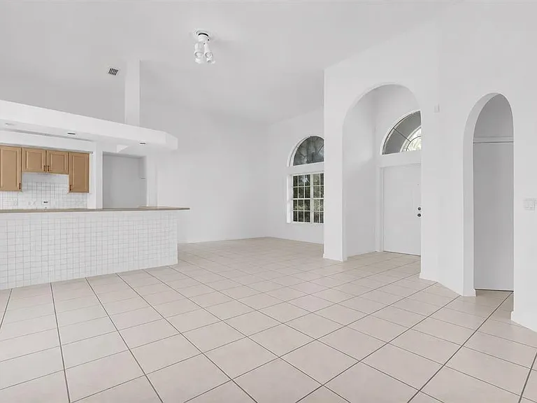 809 Hamilton Ave — Photo 5