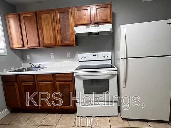 3rd image of 2108 Phaup St APT D
