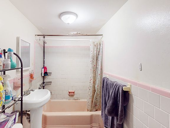 5th image of 1069 Beacon St #Br1