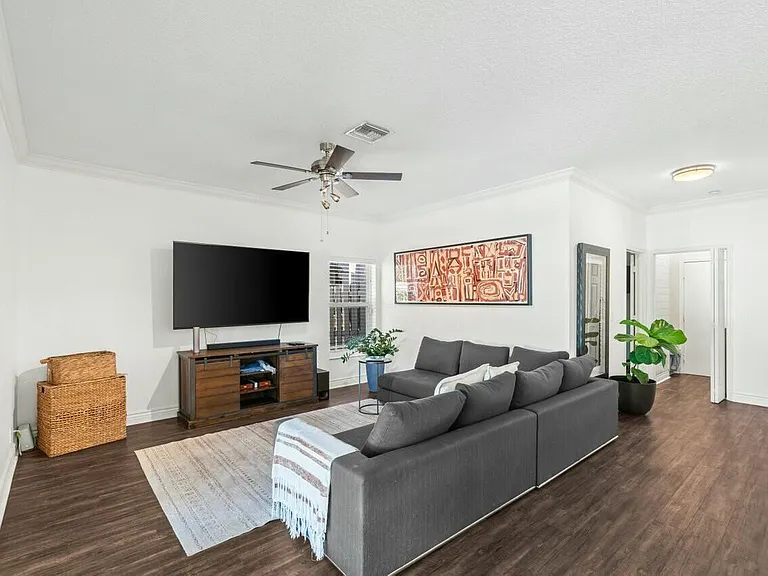 6779 Barrier Reef St — Photo 16