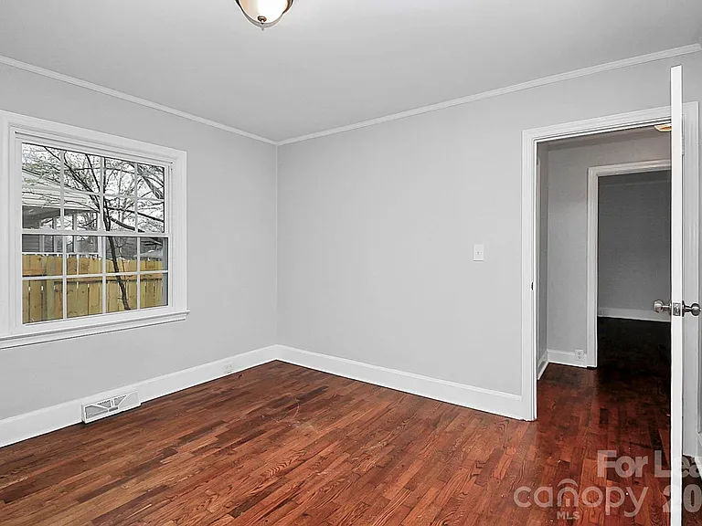 601 N Ransom St — Photo 16
