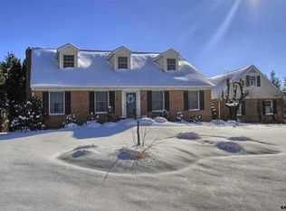 3432 Heather Dr, York, PA 17408