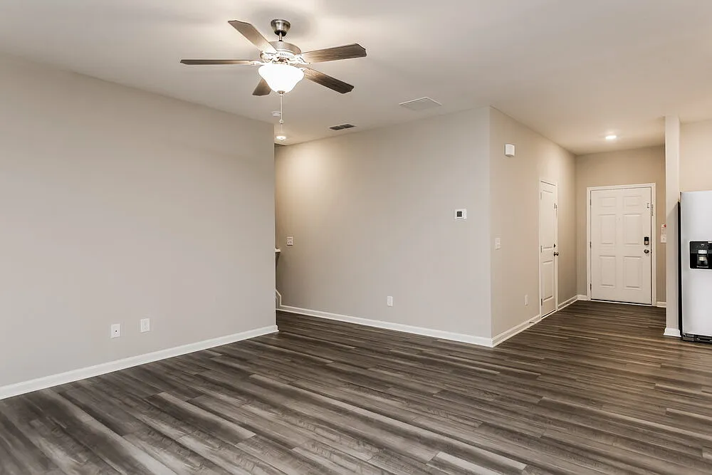 4 bed, 2.5 bath, 2279 sqft, $2,190 — Photo 4