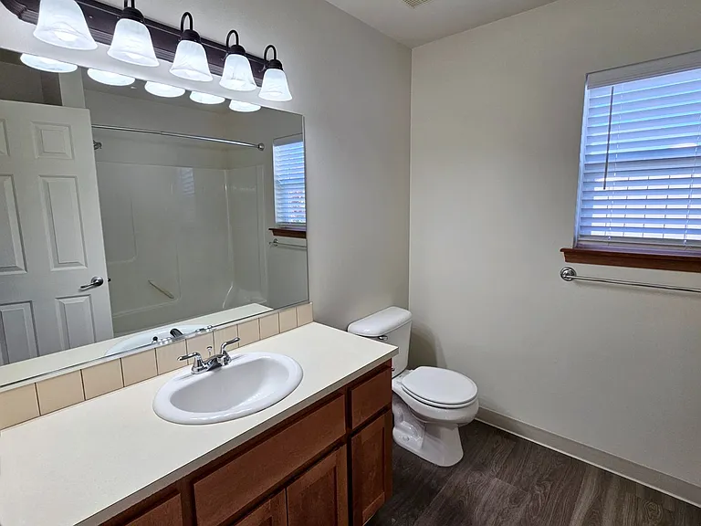 7700 W 6th Ave — Photo 24
