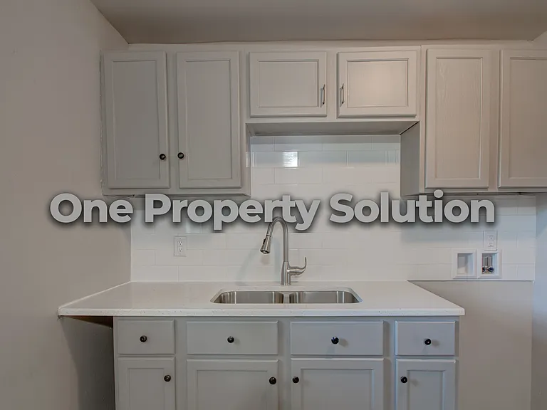 1151 Decatur St — Photo 7