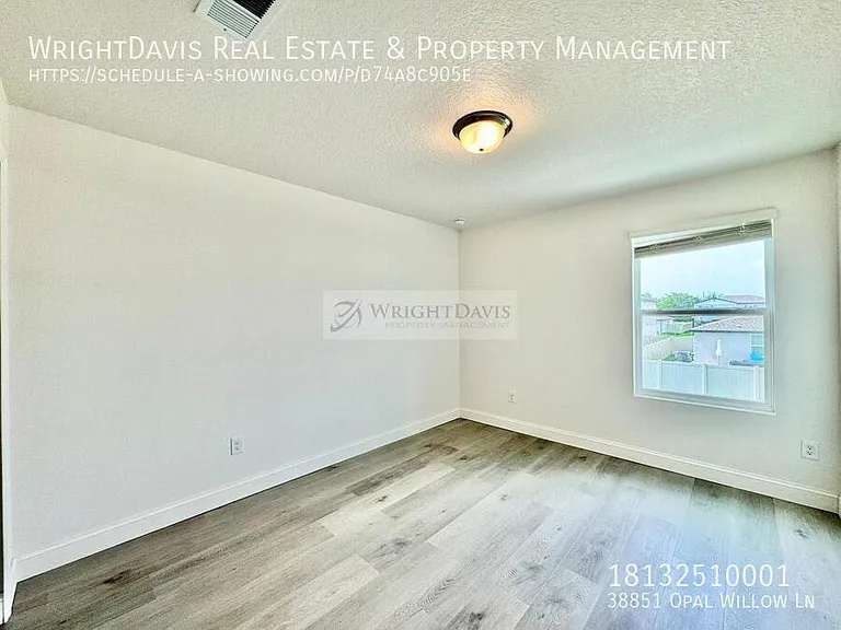 38851 Opal Willow Ln — Photo 23