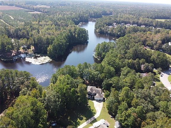 2nd image of 117 Lake Front Dr