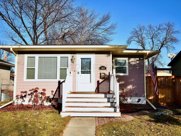 409 Elmwood Ave S, Fargo, ND 58103