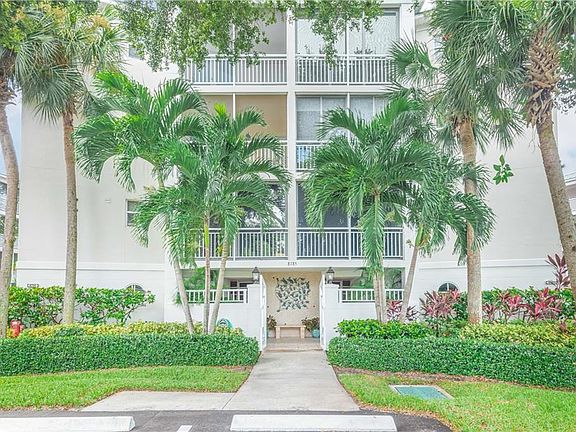 5th image of 8785 W Orchid Island Cir APT 206