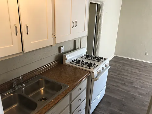 Spacious and Unique, Updated UNM Studio w/ All Utilities Included Photo 1 Spacious and Unique, Updated UNM Studio w/ All Utilities Included Photo 1