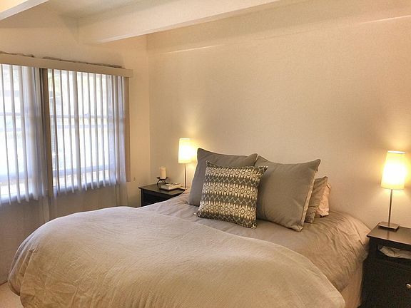 5th image of 19 Knoll Ln #6