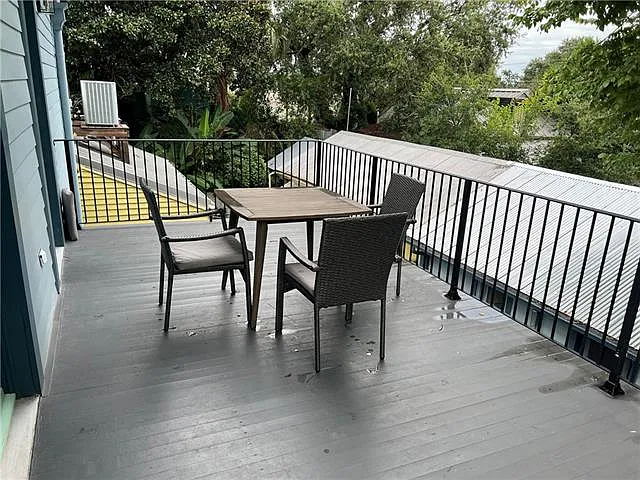 625 Louisa St — Photo 19
