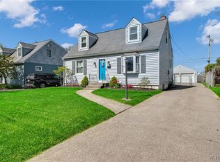 50 Princeton Ct, Cheektowaga, NY 14225