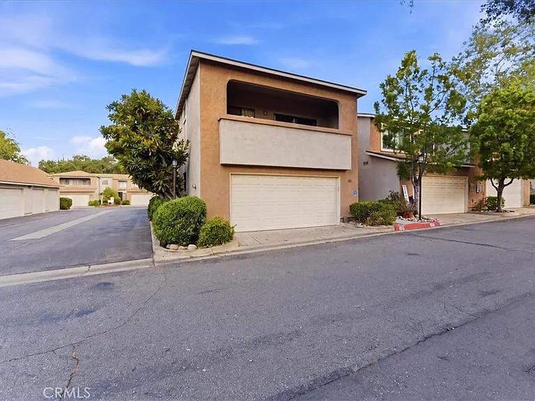 539 Wayland Ct — Photo 21