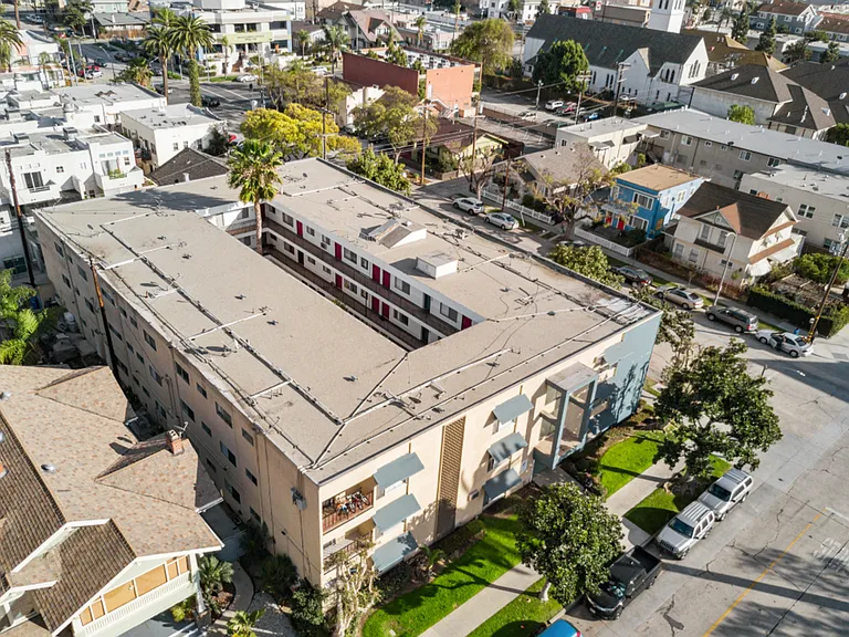 800 Linden Ave in Long Beach — Photo 18