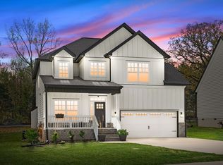 852 Jersey Dr, Clarksville, TN 37043