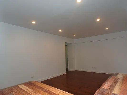 Rented by MAC Realty NY | media 3