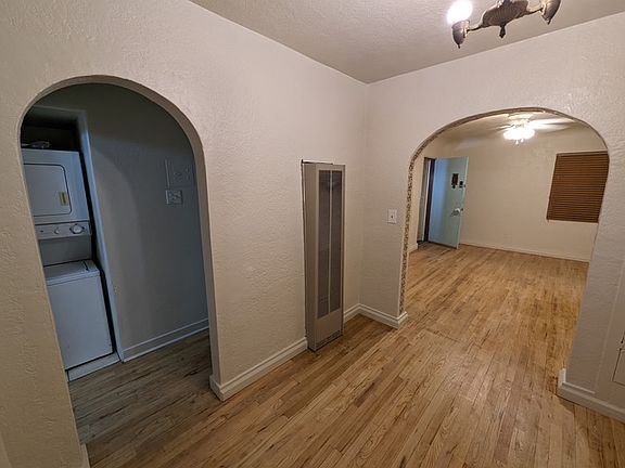 4th image of 115 Mesa St SE