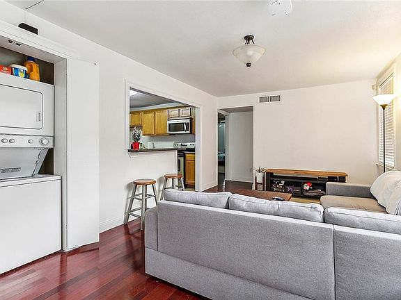 3rd image of 5957-59 General Haig St