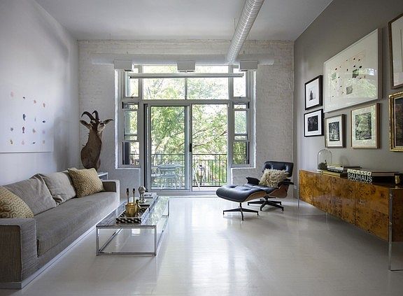 2nd image of 1844 S Michigan Ave Unit 206