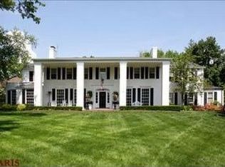 21 Countryside Ln, Saint Louis, MO 63131