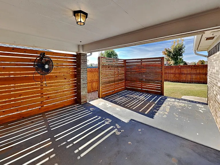 457 Compass Dr — Photo 22