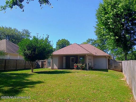 3rd image of 13670 Skye Ct