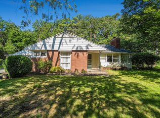 4233 Armstrong Rd, Norton Shores, MI 49441
