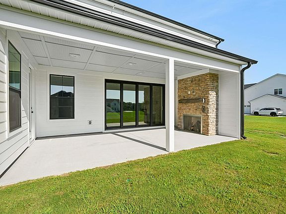4th image of 215 Dapple Ln Homesite 14